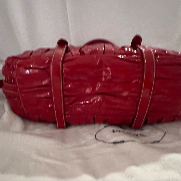 Prada Vernice Gaufre Shopping Satchel Rosso - Picture 4 of 9